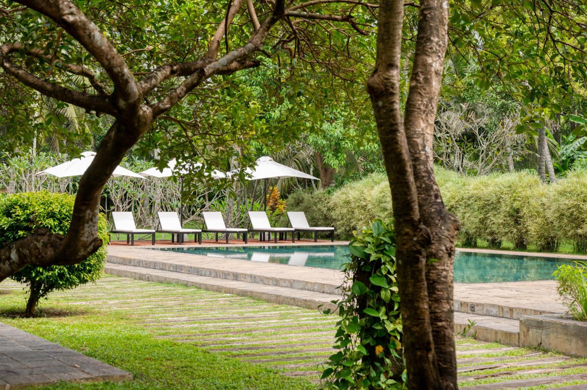 Uga Riva - Negombo Hotel Exterior photo