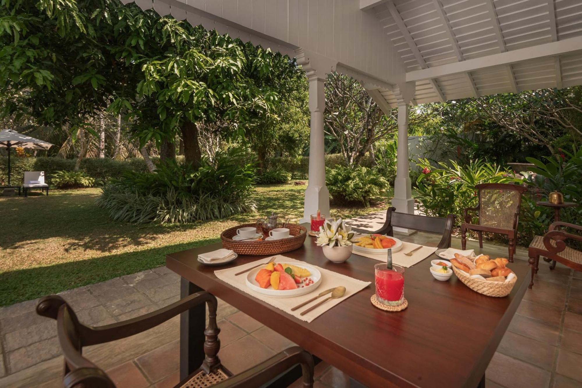 Uga Riva - Negombo Hotel Exterior photo